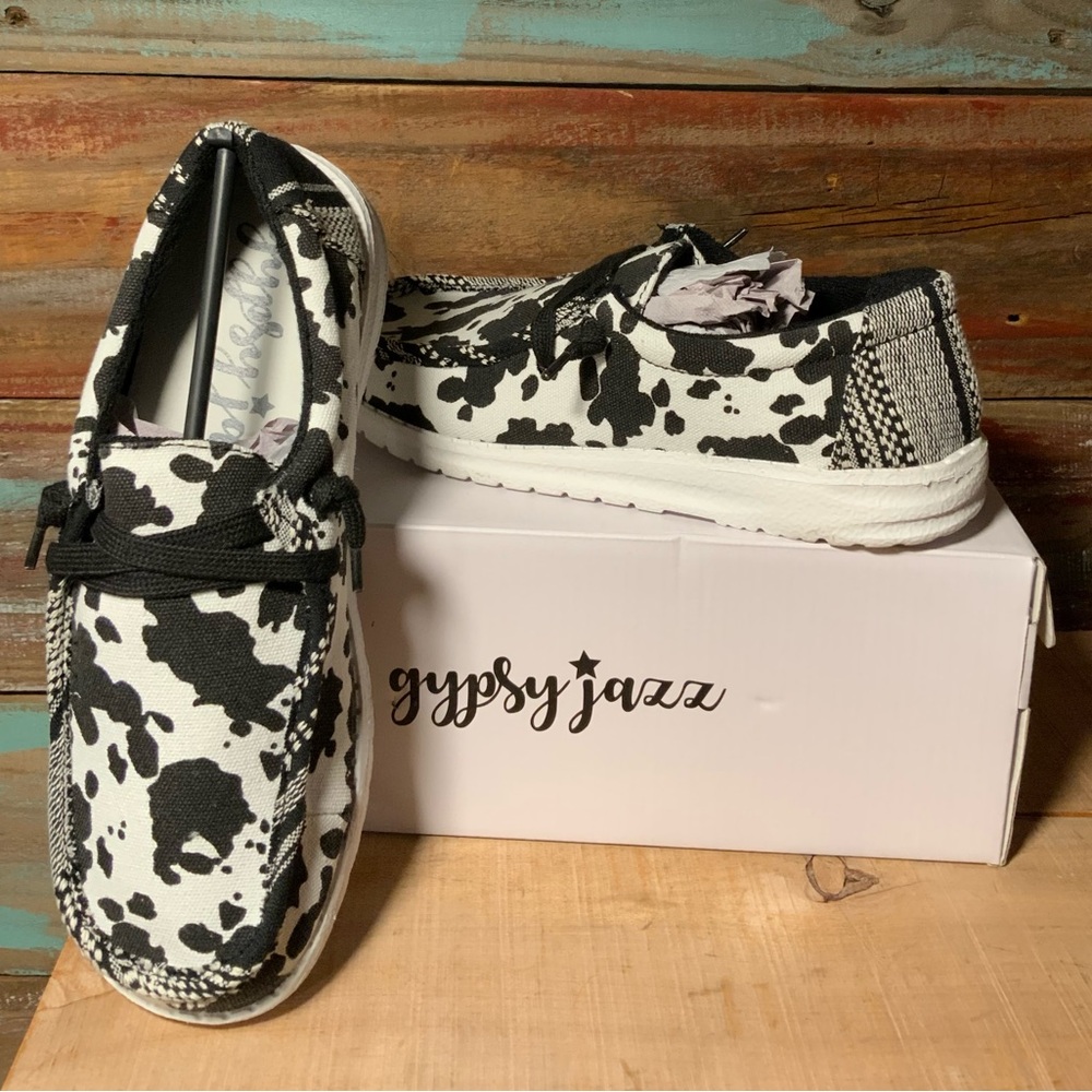 NEW Gypsy Jazz Meadows Cow Pattern Sneakers